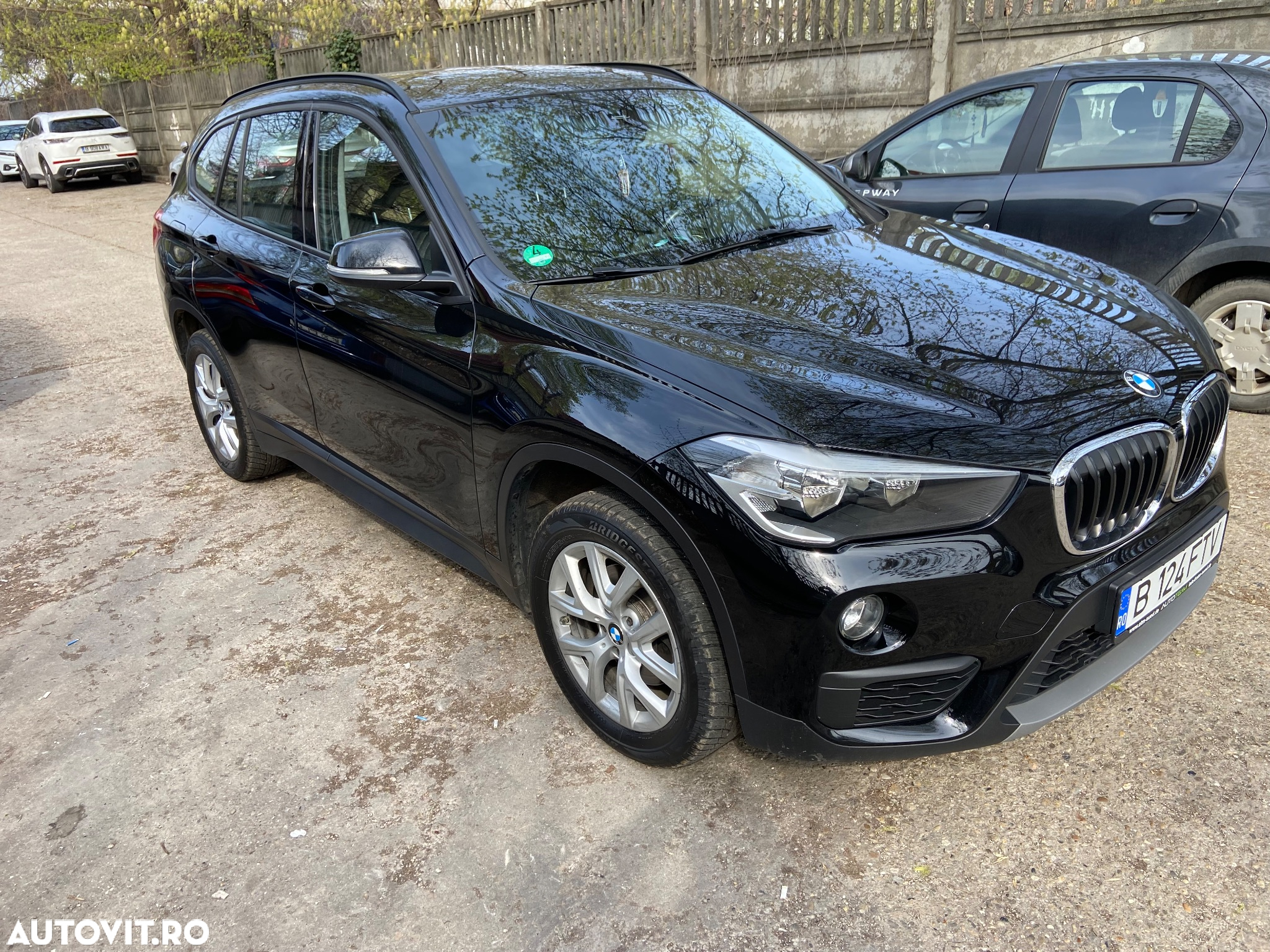 BMW X1 sDrive18i Aut. Advantage - 3