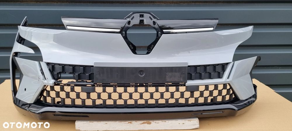 RENAULT MEGANE V E-TECH 2022- Zderzak przód oryginał MB092 - 2