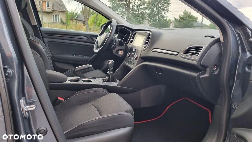 Renault Megane ENERGY TCe 130 INTENS - 16