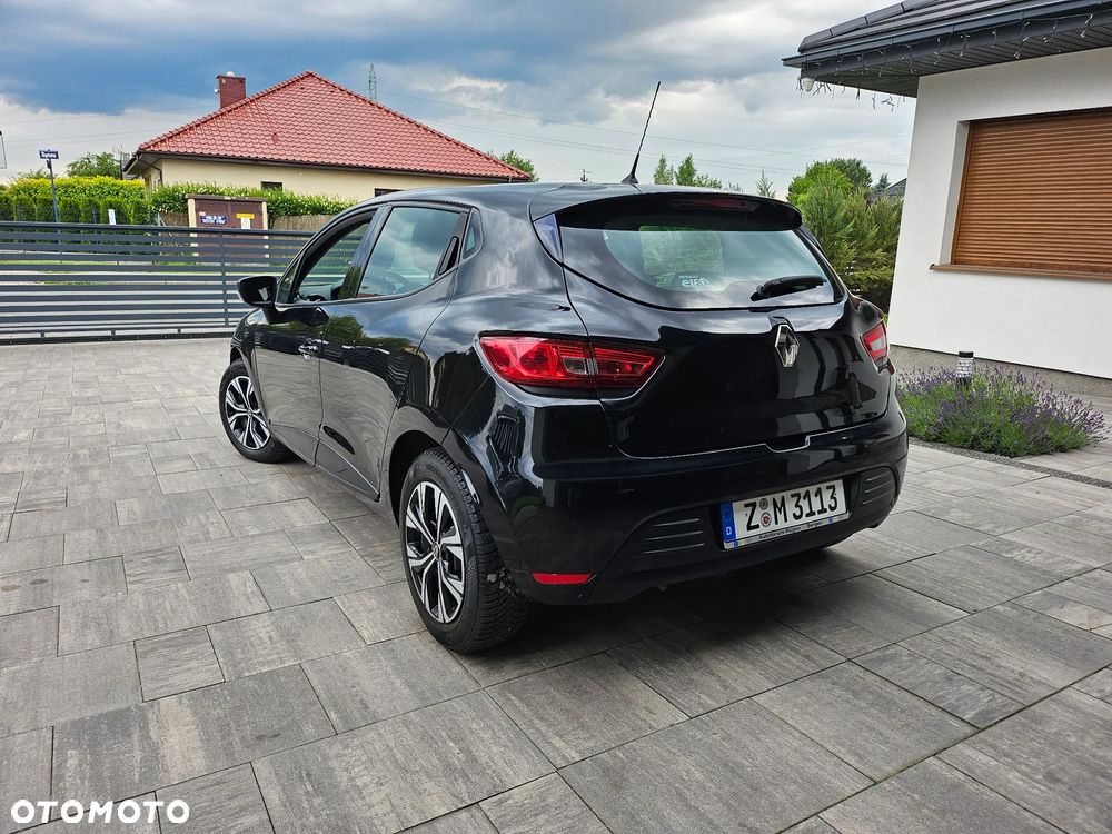 Renault Clio 1.2 16V 75 LIMITED - 4