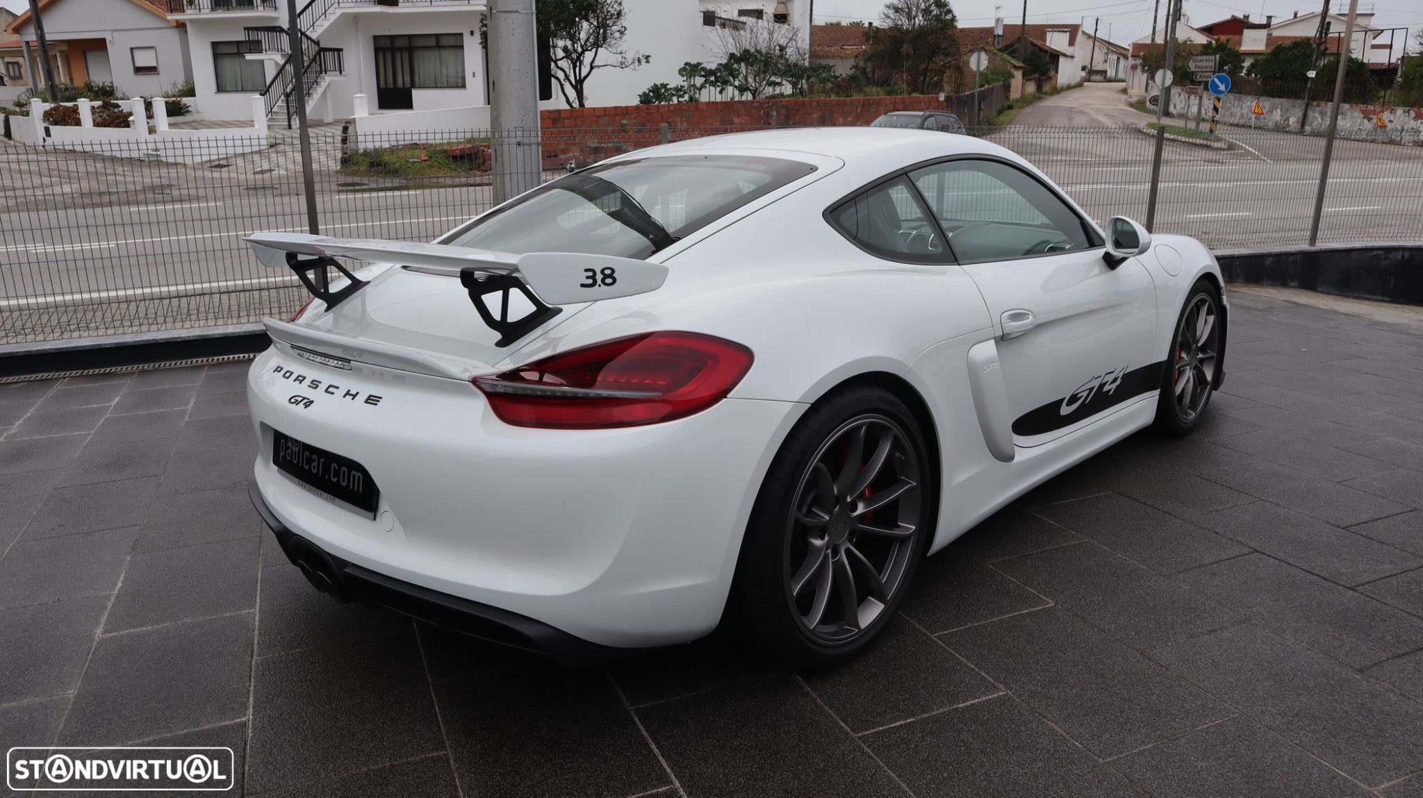 Porsche Cayman 3.8 GT4 - 5
