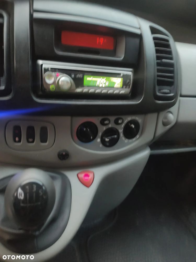 Renault Trafic - 9
