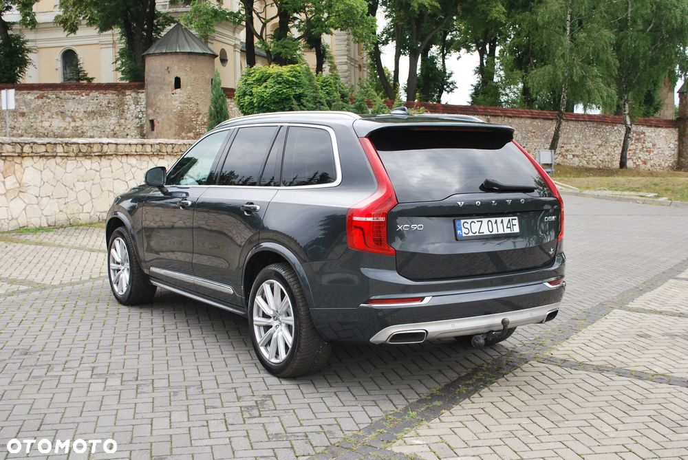 Volvo XC 90 D5 AWD Inscription 7os - 32
