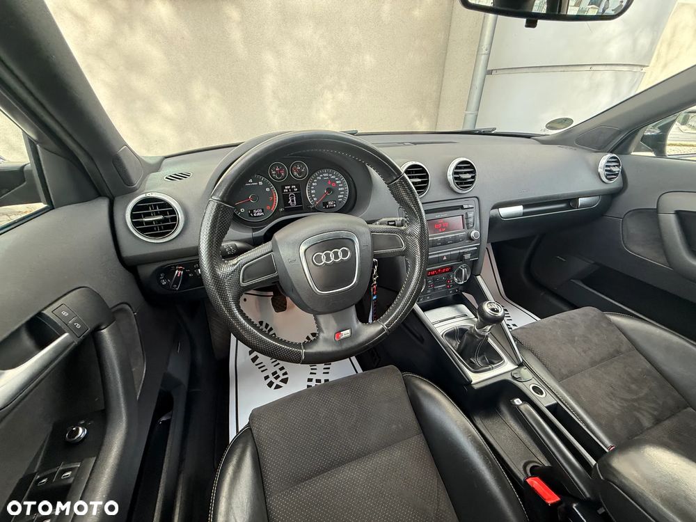 Audi A3 Sportback 2.0 TFSI S line Sportpaket - 16
