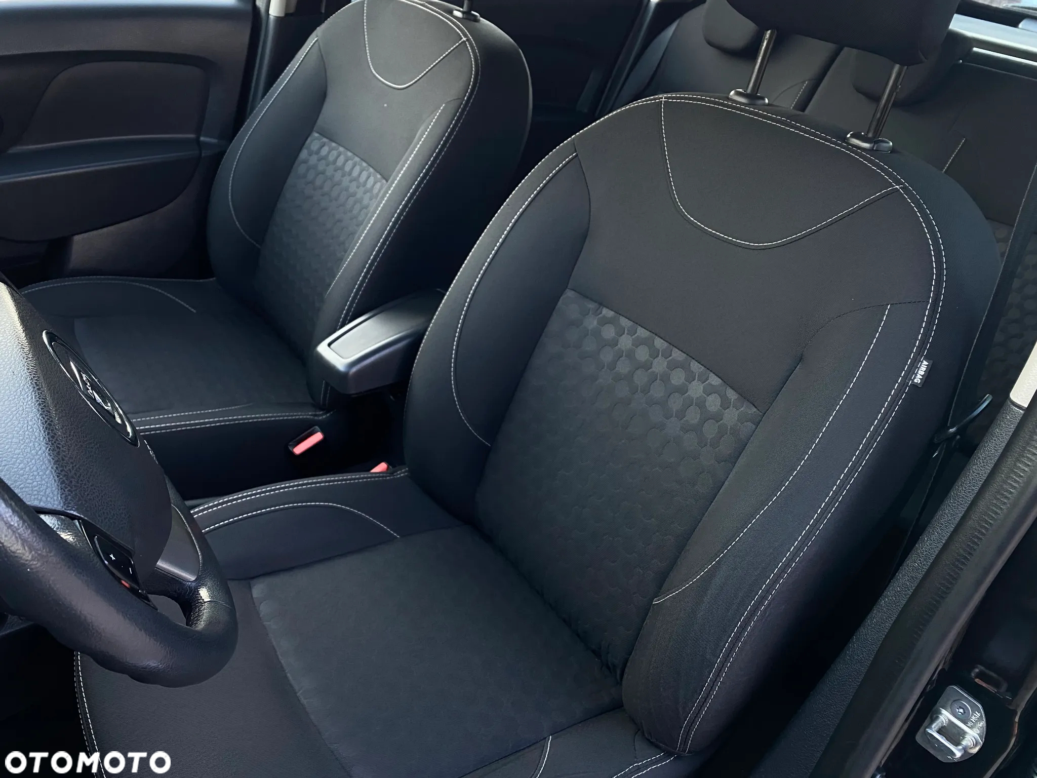 Dacia Logan MCV 0.9 TCE Laureate - 32