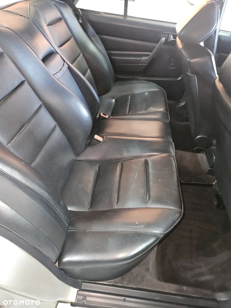 Mercedes-Benz W201 (190) - 8