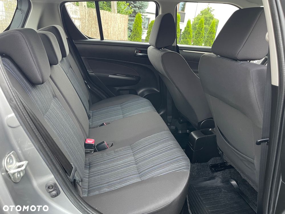 Suzuki Swift 1.2 4x4 Club - 32