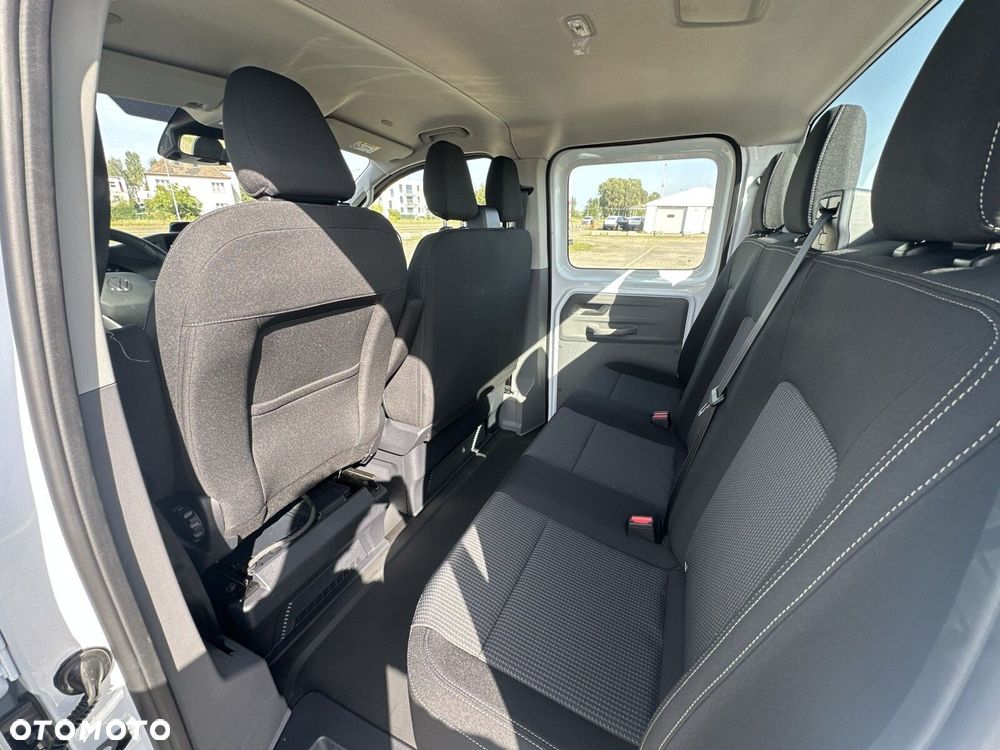Volkswagen Transporter Skrzyniowy z podwójną kabiną - 21
