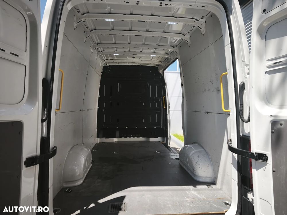 Volkswagen CRAFTER - 18