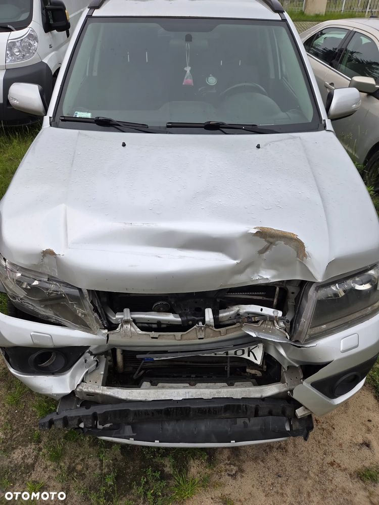 Suzuki Grand Vitara 2.4 Premium EU5 - 11