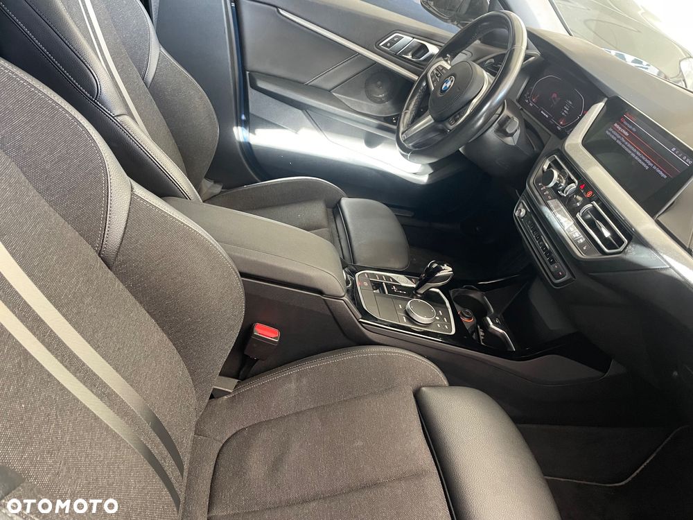 BMW Seria 1 116i - 8