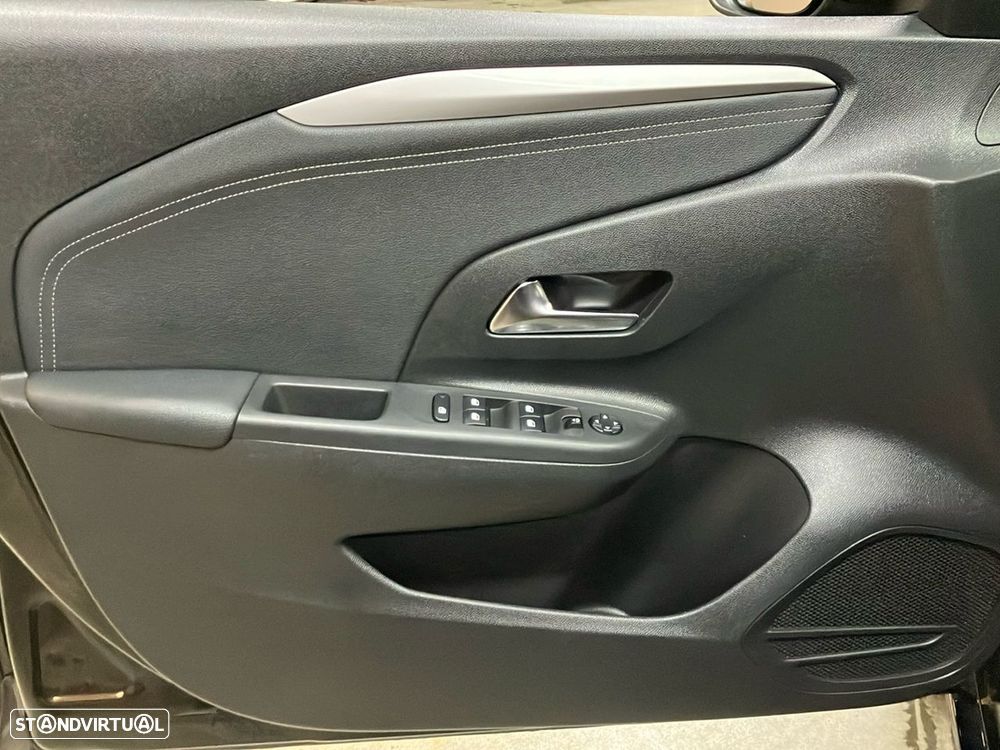 Opel Corsa 1.2 T GS Line - 23