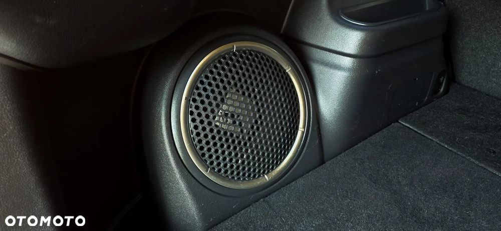 Mitsubishi Outlander - 22