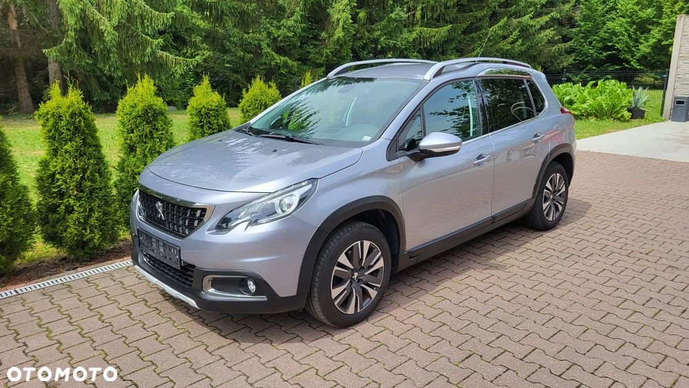 Peugeot 2008 1.2 Pure Tech Allure S&S - 4