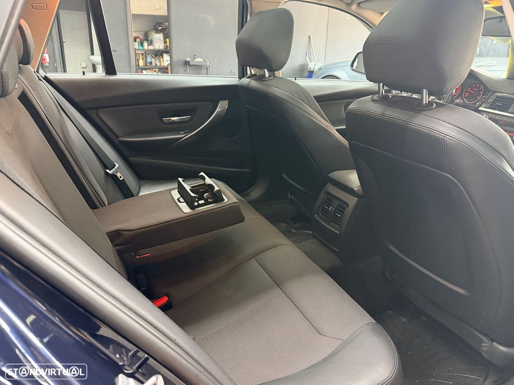 BMW 320 d Sport-Aut. Modern Line - 10