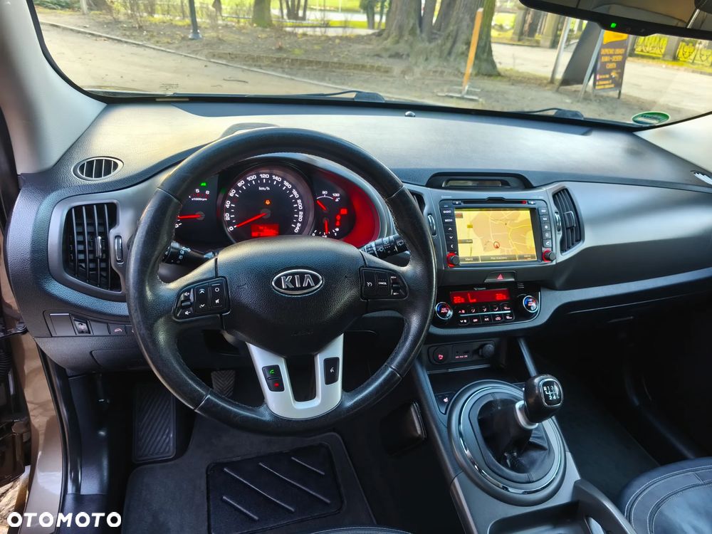 Kia Sportage 2.0 CRDI 2WD Spirit - 11