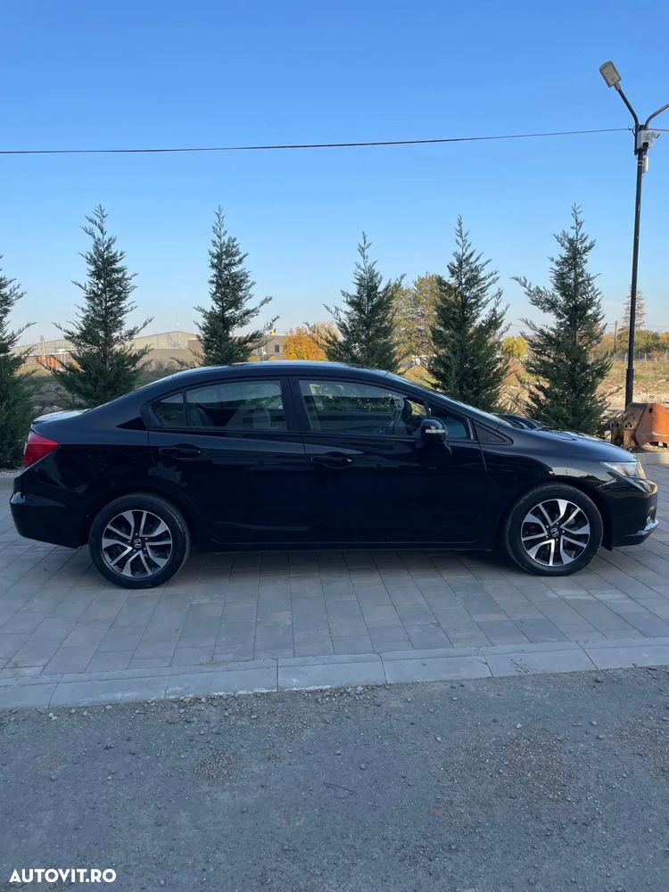 Honda Civic 1.8 MT ES - 4