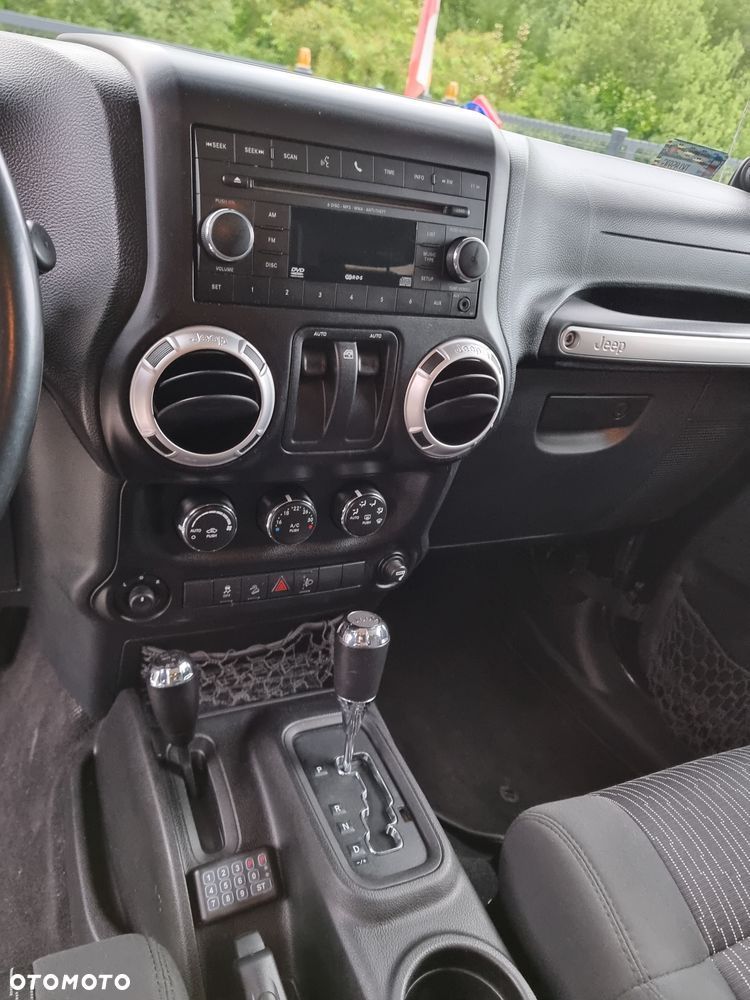 Jeep Wrangler - 6