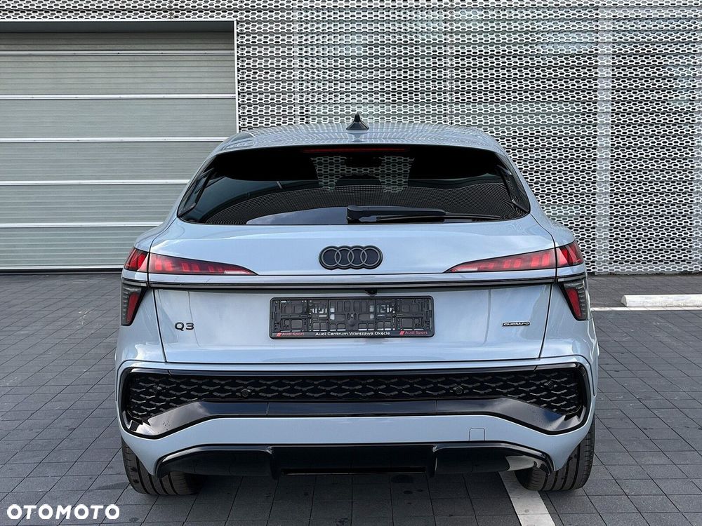 Audi Q3 Sportback - 8