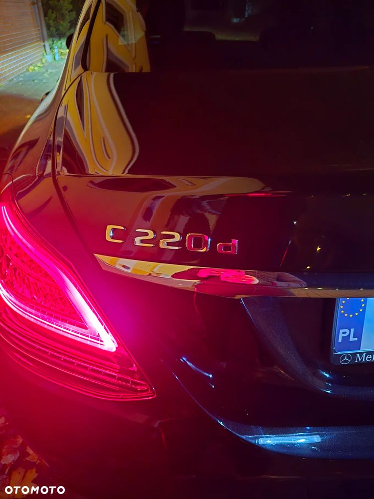 Mercedes-Benz Klasa C 220 d 4MATIC 9G-TRONIC - 11