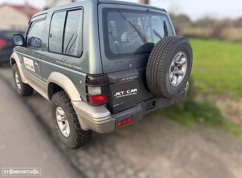 Mitsubishi Pajero 2.5 TDi GLX - 2