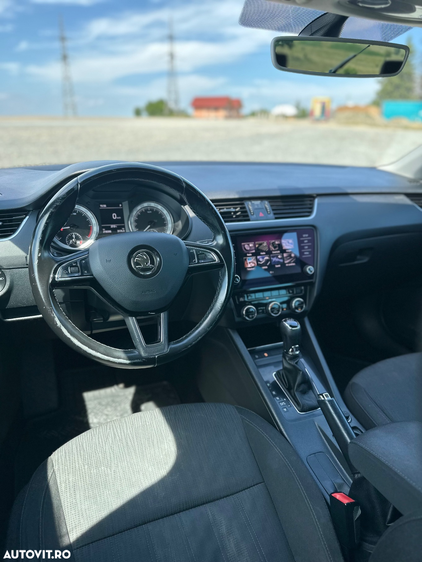 Skoda Octavia 1.6 TDI DSG Ambition - 6