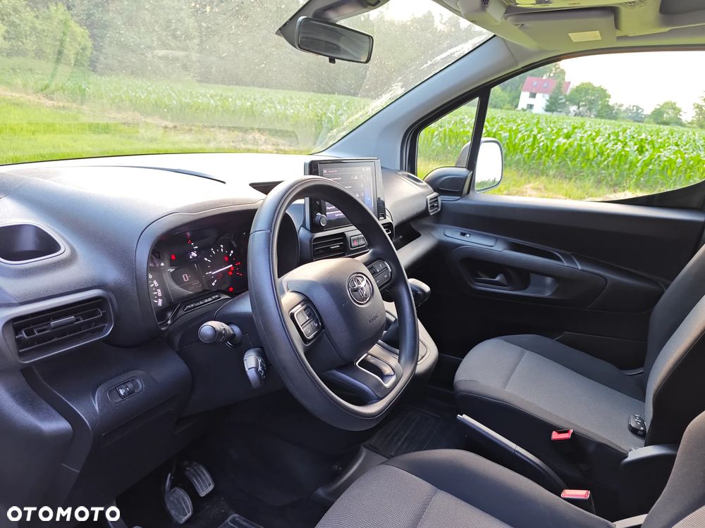 Toyota Proace City - 11