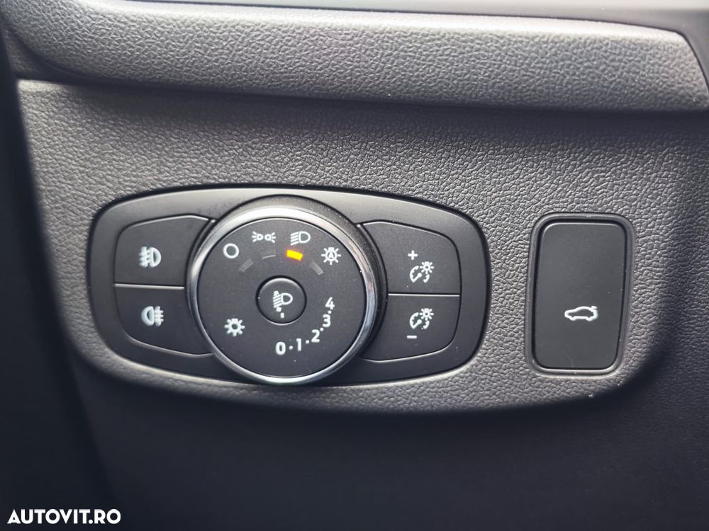 Ford Focus 1.0 EcoBoost Connected - 30