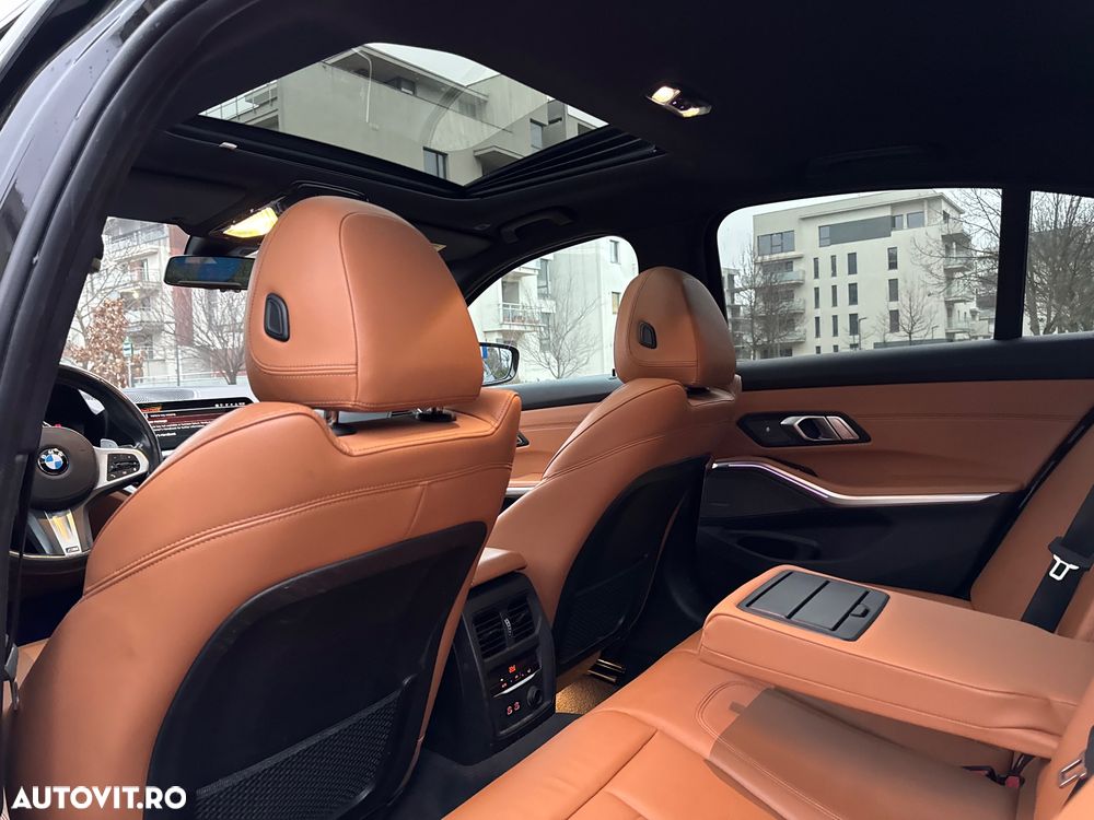 BMW Seria 3 330i AT - 7