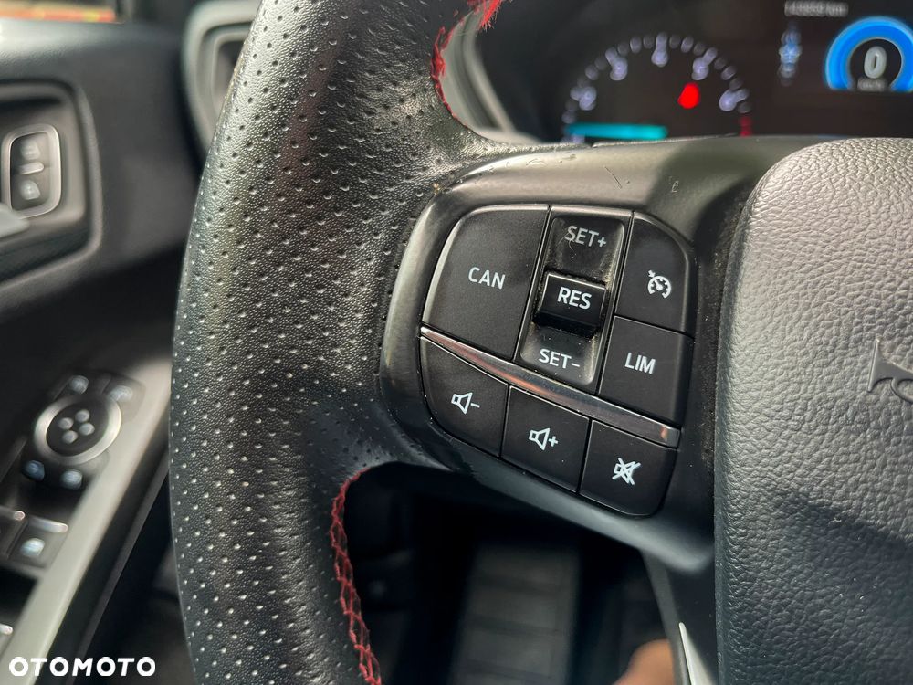 Ford Focus 1.0 EcoBoost Start-Stopp-System ST-LINE STYLE - 13