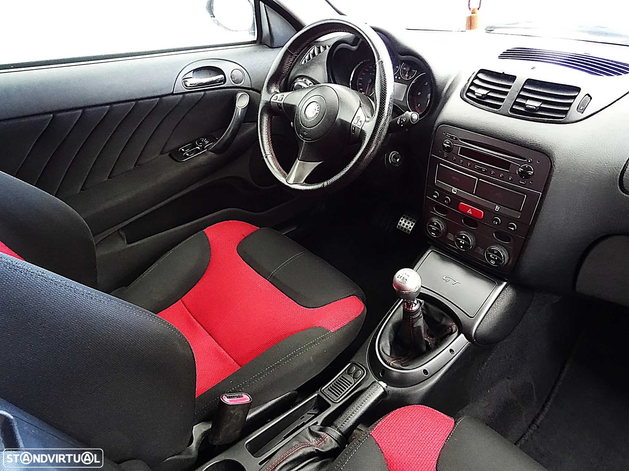 Alfa Romeo GT 1.9 JTD M-JET Q2 - 7