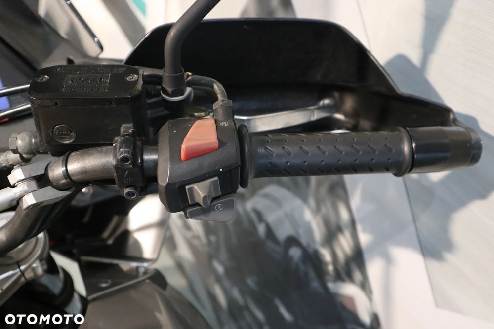 Aprilia Caponord - 11