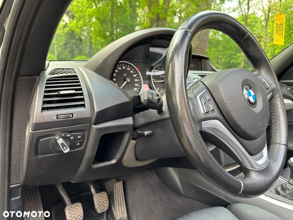 BMW Seria 1 118d - 24