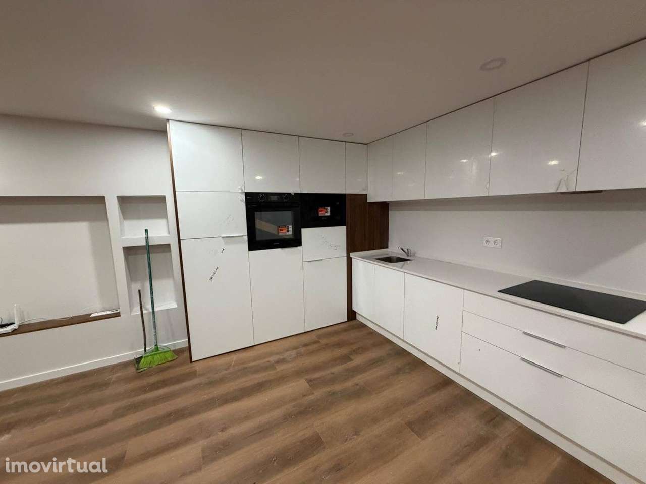 Apartamento T3 com terraço e ar condicionado - Grande imagem: 4/16