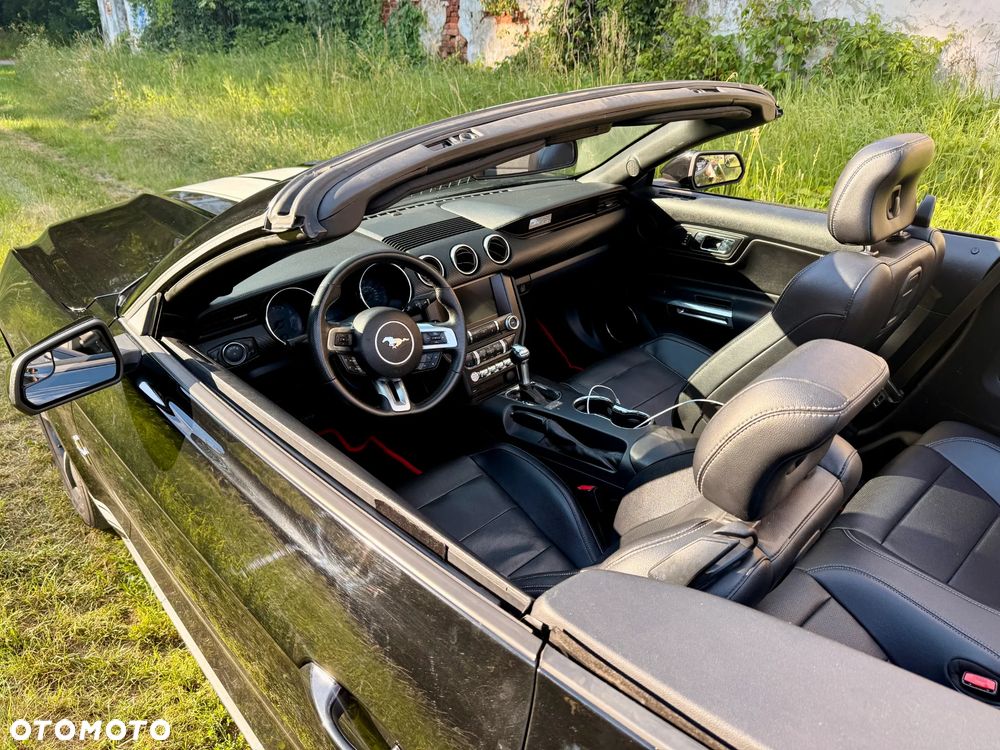 Ford Mustang 3.7 V6 Premium - 10