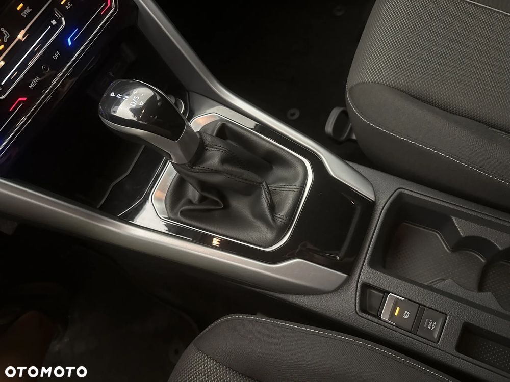 Volkswagen T-Roc 1.5 TSI Life - 17