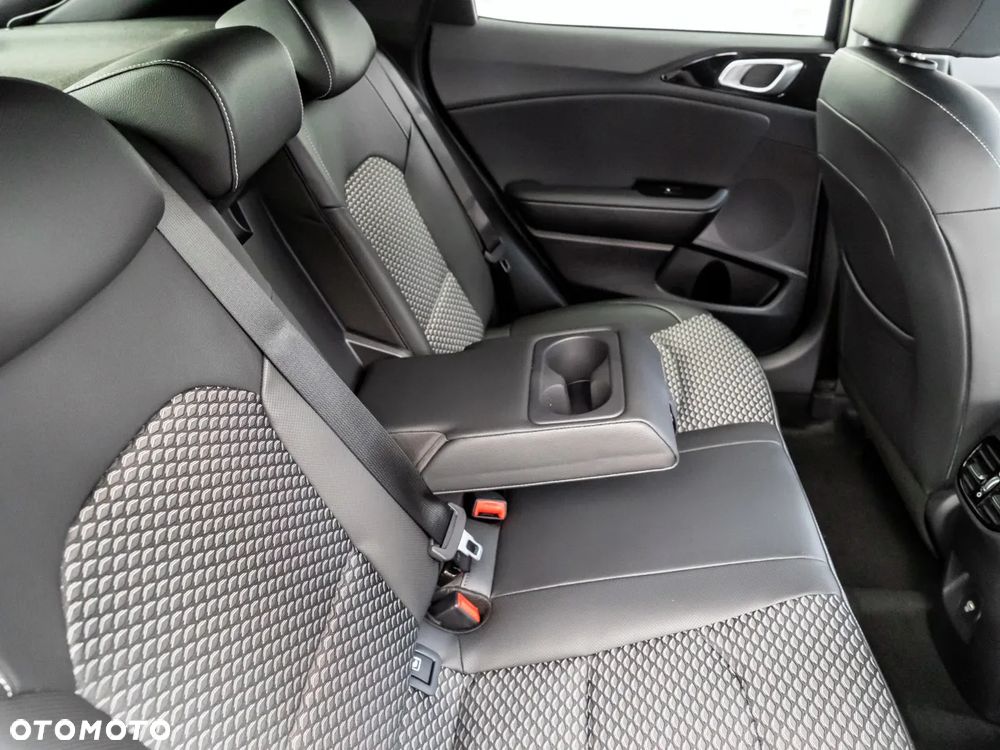 Kia XCeed 1.5 T-GDI L DCT - 16