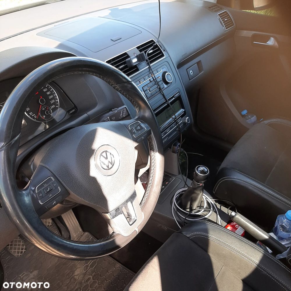 Volkswagen Touran 2.0 TDI Highline - 8