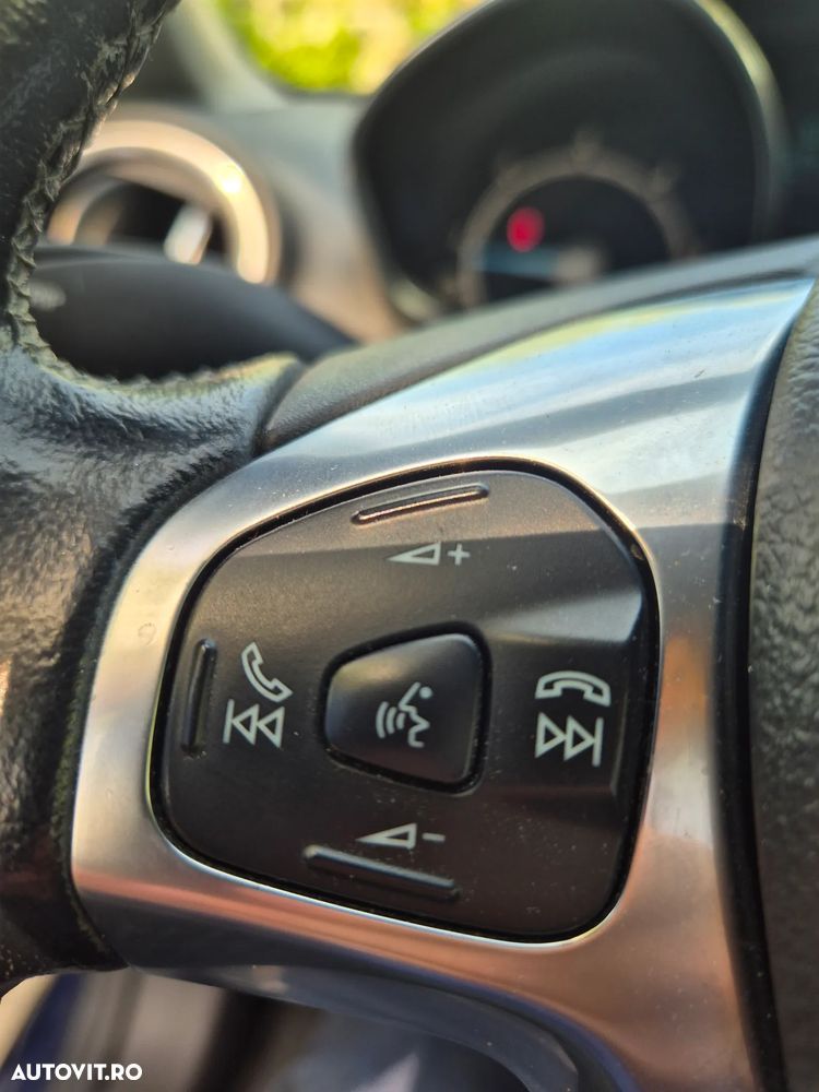 Ford Fiesta 1.5 TDCi DPF Trend - 11