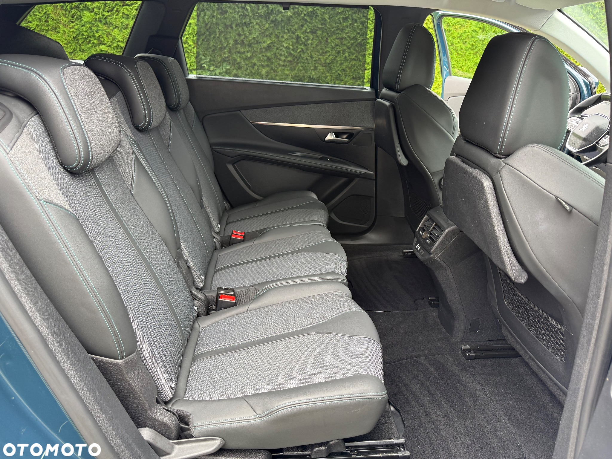 Peugeot 5008 1.5 BlueHDI Allure S&S - 26