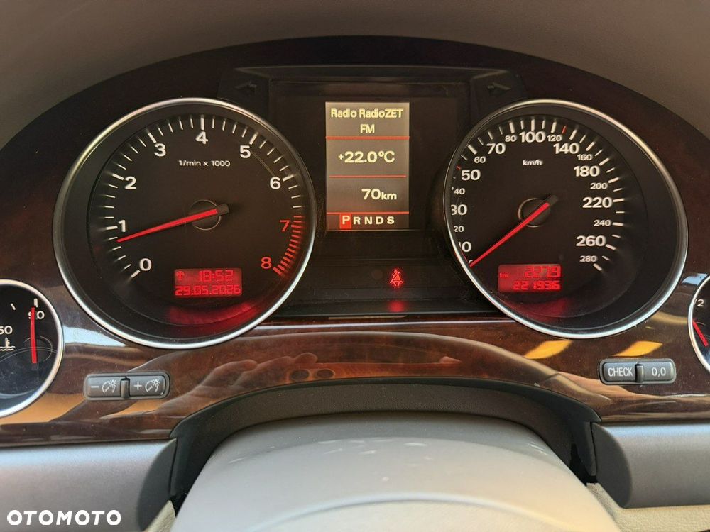 Audi A8 - 11