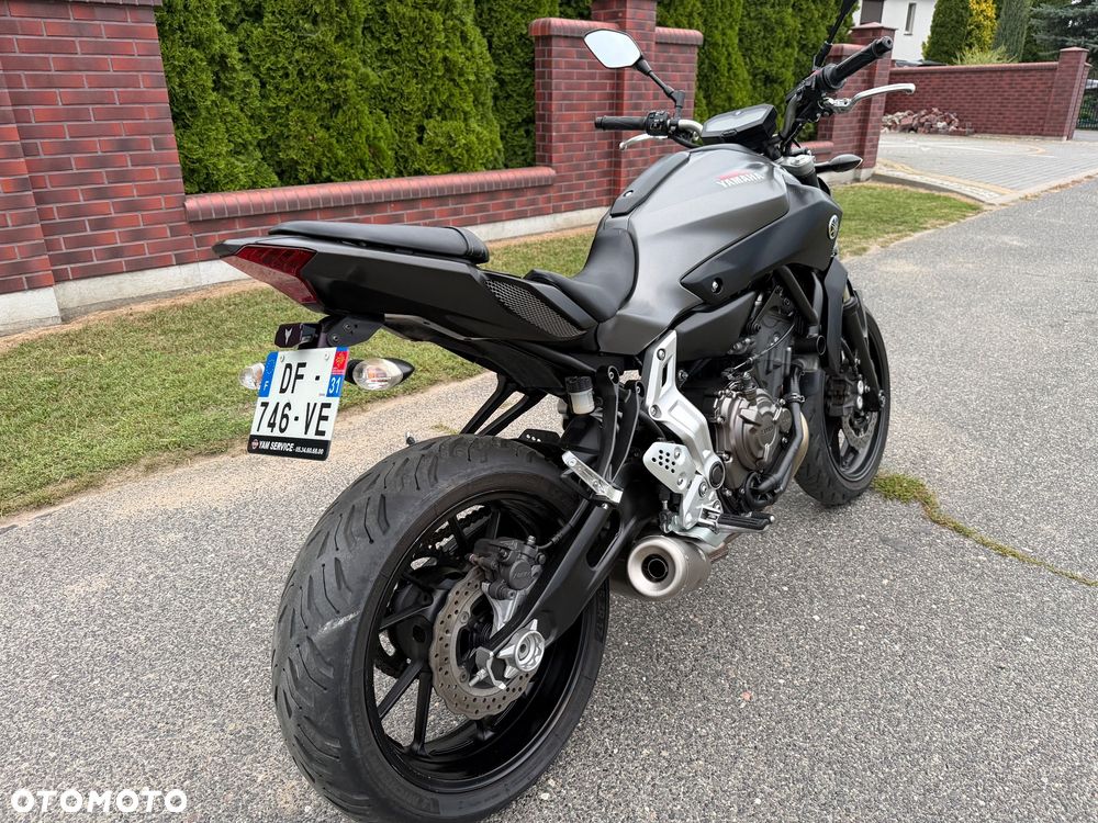 Yamaha MT - 5