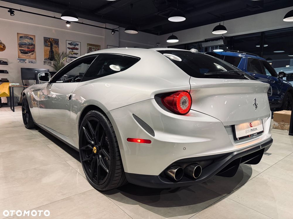 Ferrari FF - 2