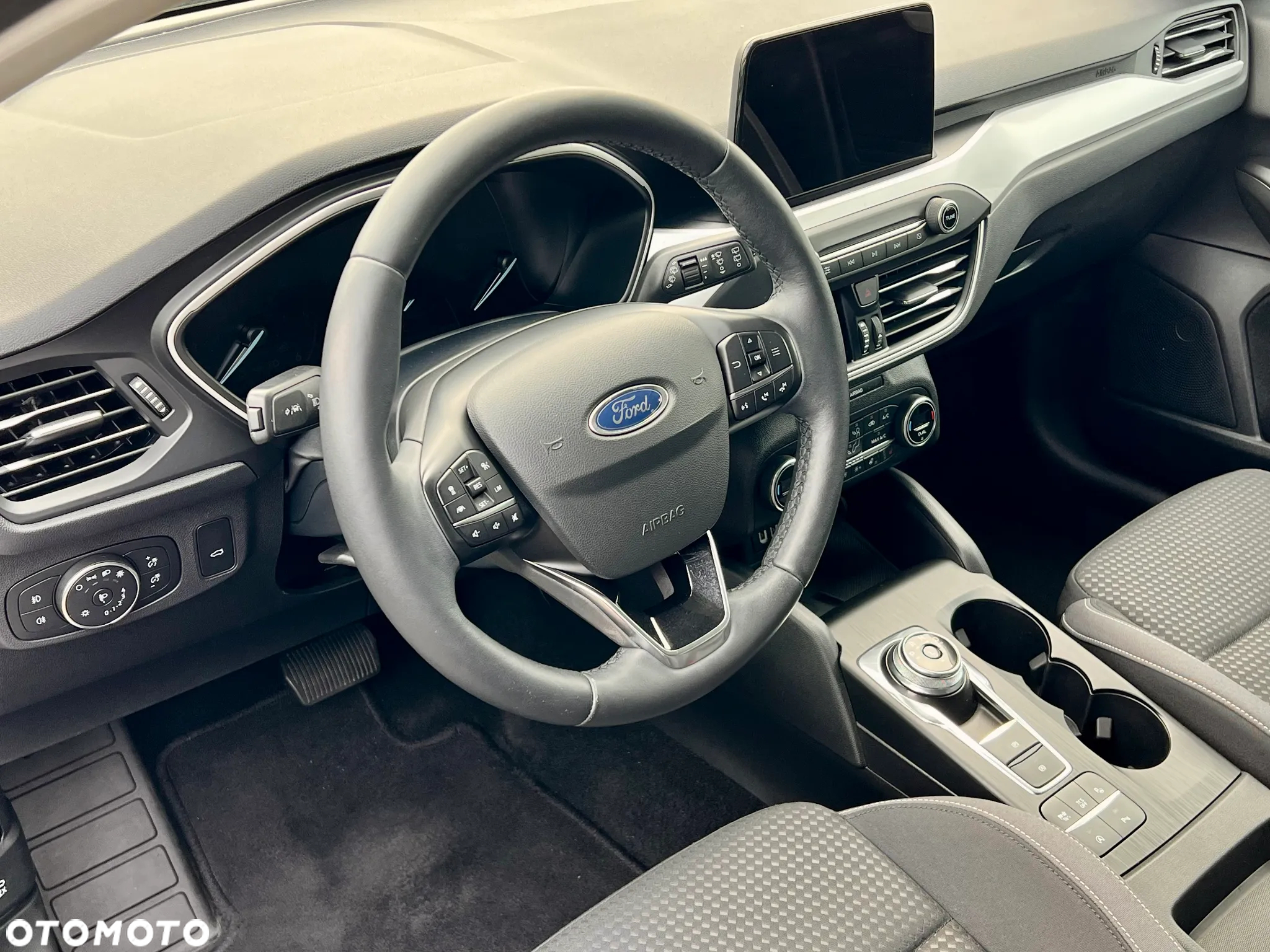 Ford Focus Turnier 1.5 EcoBlue Start-Stopp-System TITANIUM DESIGN - 22