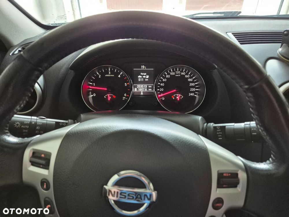 Nissan Qashqai 2.0 dCi Tekna EU5 - 13