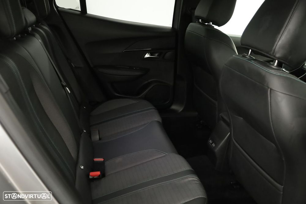 Peugeot 2008 1.5 BlueHDi Allure Pack - 22