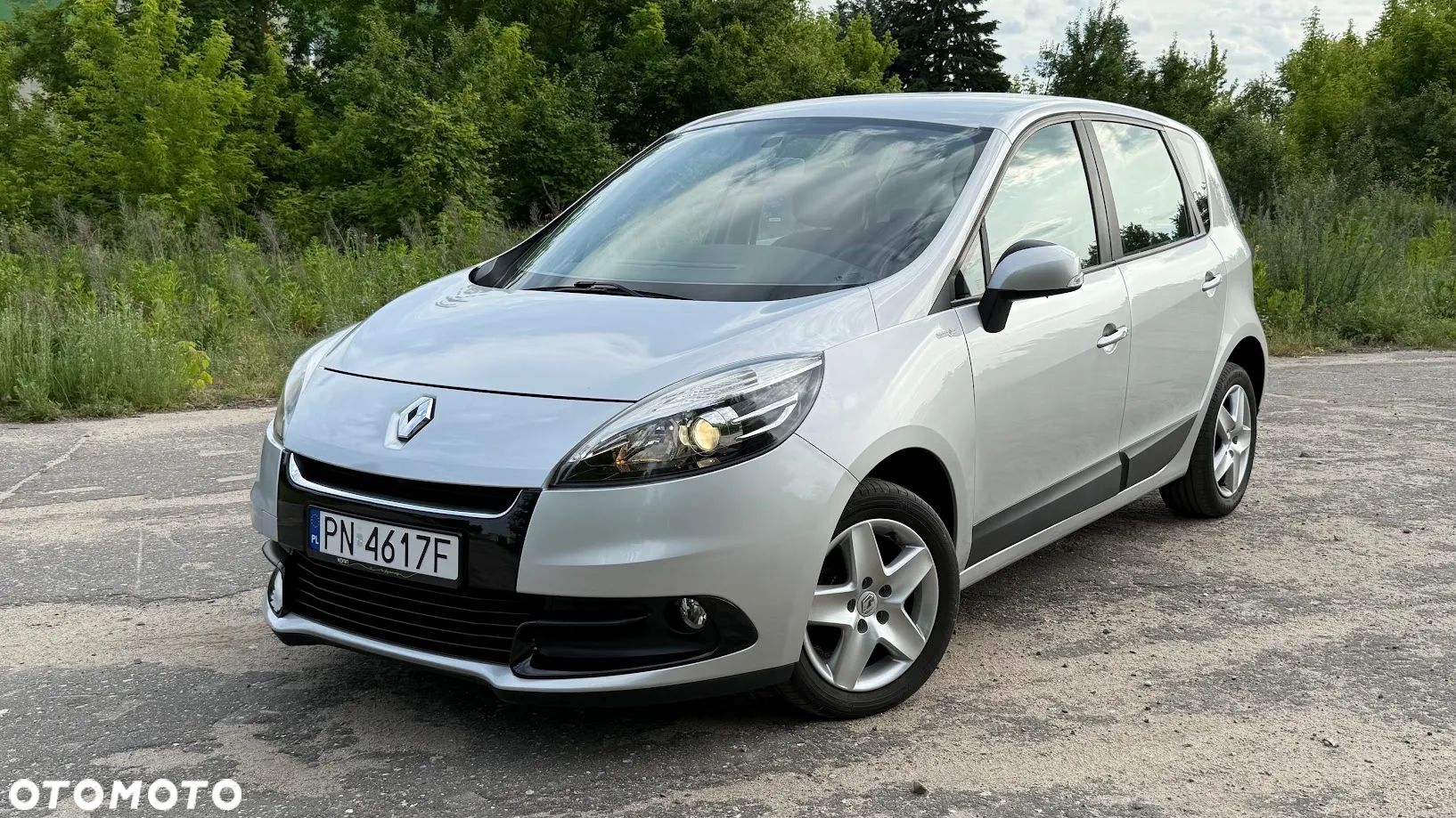 Renault Scenic 1.6 16V 110 Dynamique - 1