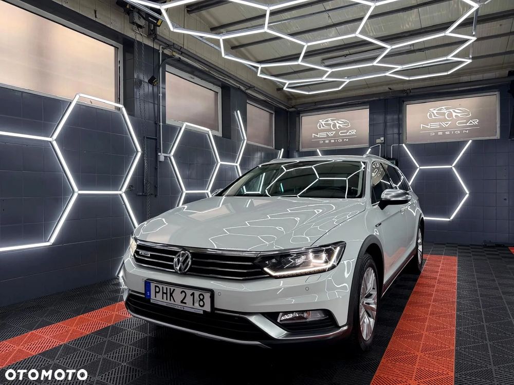 Volkswagen Passat Alltrack 2.0 TDI SCR 4Motion DSG - 3