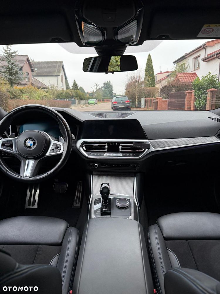 BMW Seria 3 330e xDrive M Sport sport - 8