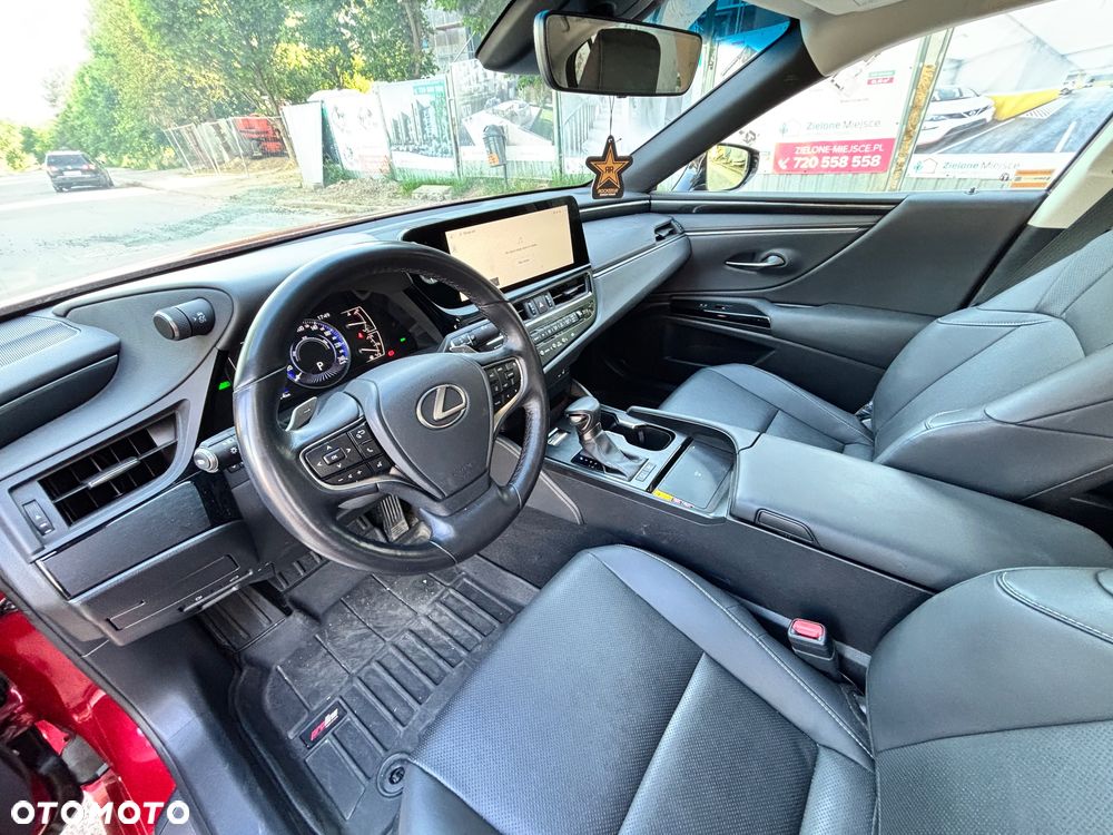 Lexus ES 300h Business Edition + - 10